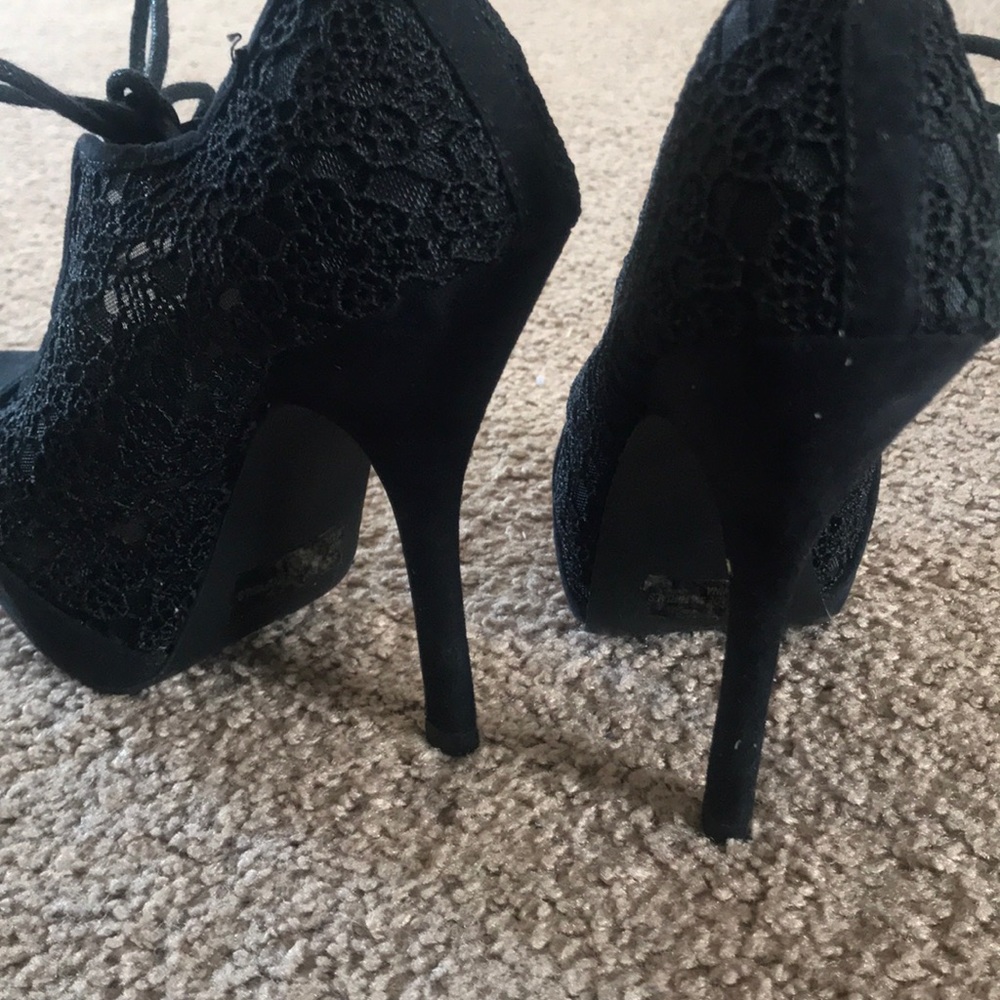 High heels - Picture 5 of 5